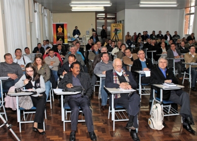 Salão lotado de sindicalistas2 Salão lotado de sindicalistas2