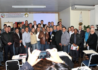 Foto com Senador Paim ao final Foto com Senador Paim ao final